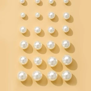 Douze paires de Boucle d'oreille en Perle