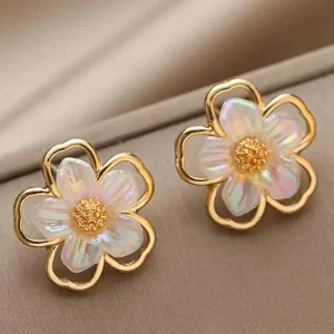 Boucle d'oreille White Flower